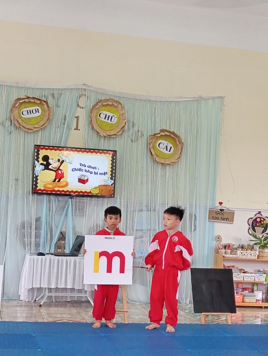 Hình ảnh chuyên đề PTNT: Làm quen chữ viết