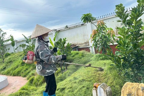 VỆ SINH TRONG VÀ NGOÀI LỚP HỌC