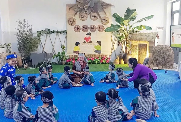 HĐ TỔ CHỨC TRÒ CHƠI DÂN GIAN - LỚP 2 TUỔI D1